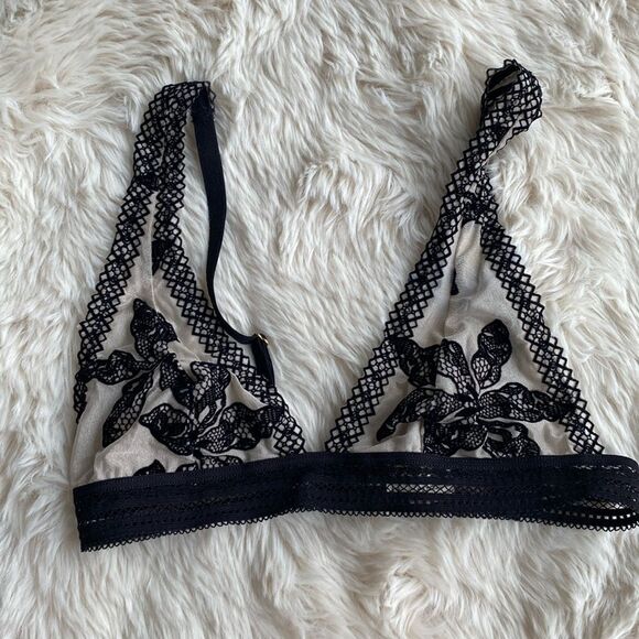 Free People Floral Black Lace Alia Bralette - Picture 1 of 7